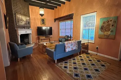 Image de Charming 2-bedroom house, walking distance of downtown Sanford with Ac and WiFi