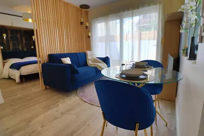 Image de L’Ecrin Bleu -maison studio neuve (4 pers) - jardin & clim