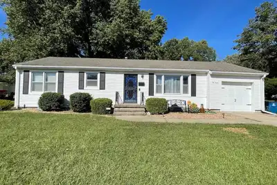 Image de Charming 3 Bedroom House away from it all but Close to everything