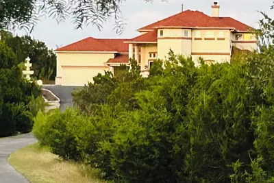 Image de Spacious 5-bedroom house with Gorgeous Views, Luxury and Privacy!