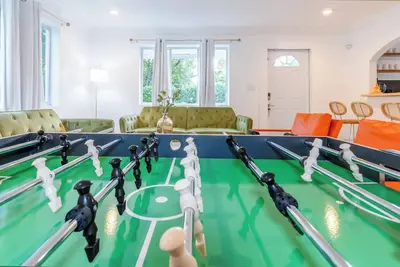 Image de Sleeps 10 | Private Pool | Jacuzzi | Bbq | Games | Games