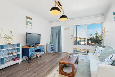 Image de Swainson on Military