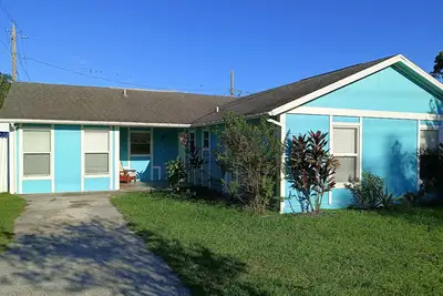 Image de 3-bedroom house in wonderful Lakeland near Orlando & Tampa\n