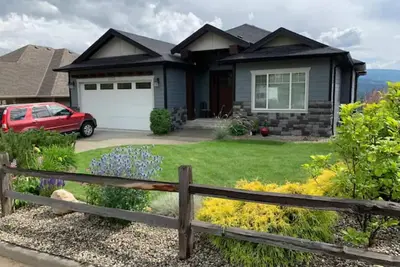 Image de Hillside 2b2b suites w/Panoramic views, close to great golfing, biking, skiing!