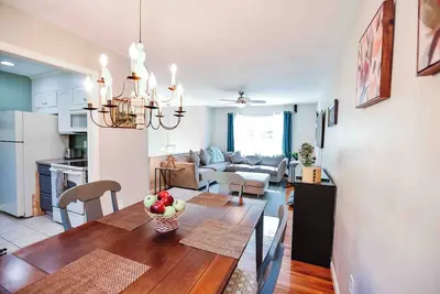 Image de Designer Poconos Sanctuary - Hot Tub + Fire Pit - Temp Price Reduction