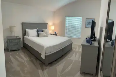 Image de Fully furnished 2br, 2ba Patio Villa with golf cart and high speed internet.