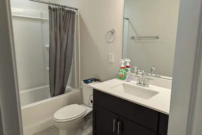 Image de Stylish and charming 2-bedroom house with Ac and WiFi in Mebane