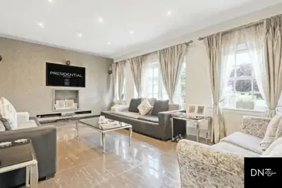 Image de Lux 7br Chigwell House & Garden