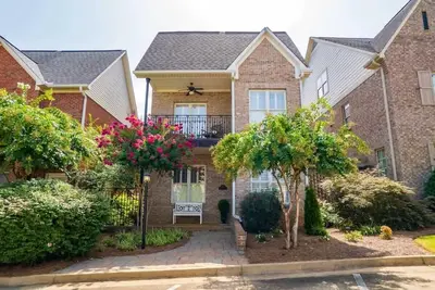 Image de The Charleston by Apex Short Term Stays