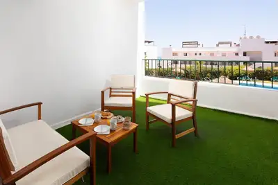 Image de Miraflores Refurbished by Alfresco Stays