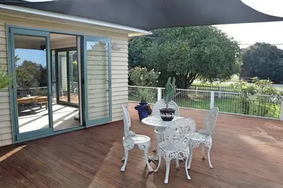Image de Rose End Escape. \nHome comfort in the central Wairarapa country side