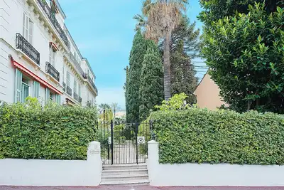 Image de Plein Centre Ville Pavillon D'Angleterre