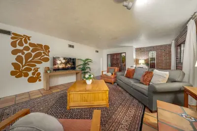 Image de Sam Hughes / Fenced / Carport  / 3 Br 2 Ba  / U of A