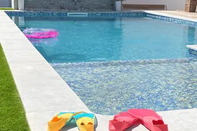 Image de Villa Frangipani is an oasis of peace on the beach of Sidi Mahrez