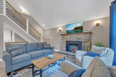 Image de \"Broken Oar\" Wi-Fi, Firepit, Deck, Bbq Grill, Close to Skiing and Water Parks