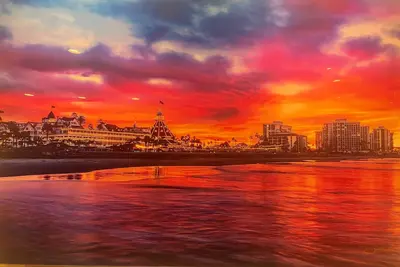 Image de Stunning Ocean Front 5th floor 2-bedroom condo in fabulous Coronado California
