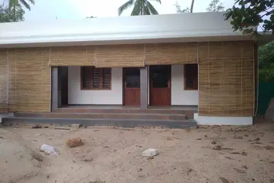 Image de Dolphin turf - Beach front cottage, relaxing on the wide white sandy beach