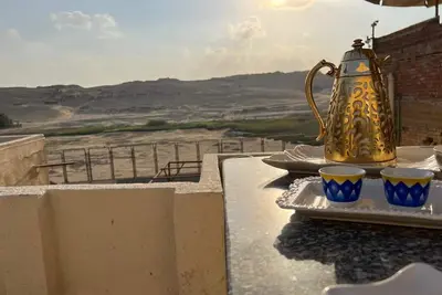 Image de pyramids view inn To Pyramids, 4-bedroom hotel with Ac and WiFin tranquil Giza