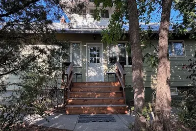 Image de Rustic 2-bedroom house in fabulous Circle, Mt.
