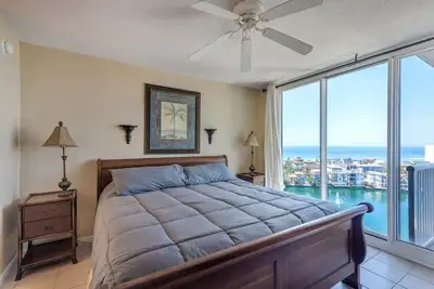 Image de New Listing! Terrace at Pelican Beach 1201