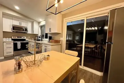 Image de 08 Min to Pae Airport - Cozy 2Br Home Surrounded by Nature w/carport