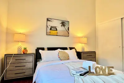 Image de Jie’s Choice- brand new Alhambra Staycation Spot