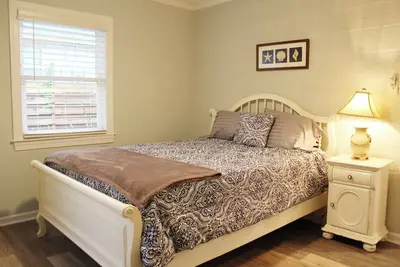 Image de Sunrise Beach on the Neuse River at Bridgeton, Nc