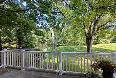 Image de Charming 2 Bedroom Cottage in Peaceful New Canaan - Pet Friendly!