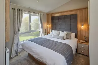 Image de Pool - Fireplace - 2Br Lodge - PetsOK - Parking