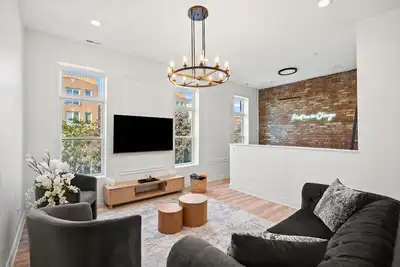 Image de Chic Modern Loft near United Center, Uic/Imd & Downtown W/ Parking