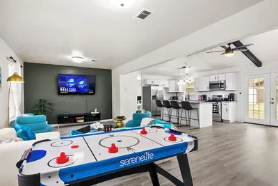 Image de Modern Luxury with Cozy Vibes