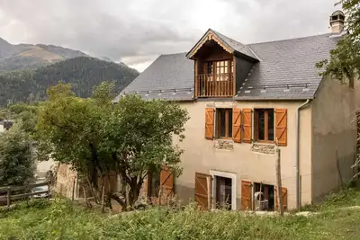 Image de Près de l'Eglise - Garin