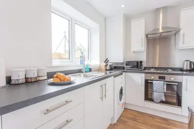 Image de Rana Ct 2 (Tolkien Suite) | 1 Bed Ground Floor Apt.