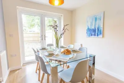 Image de Razia Apts 2 (Piccadilly) | 3 Bed Ground Floor Apt