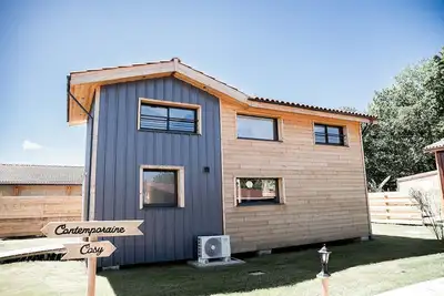 Image de Tiny house Contemporaine avec Jacuzzi privatif