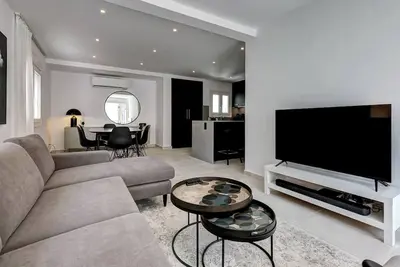 Image de Stylish & Modern Fuengirola Apt, Near Beach