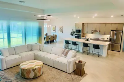 Image de Brand New Rental - 3 Bed / 3 Bath, golf community