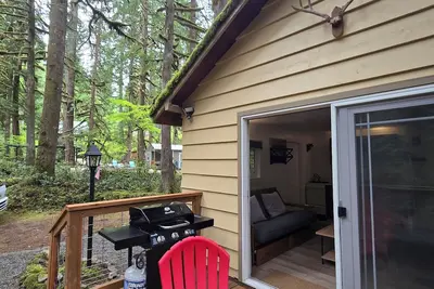 Image de Moss Top Cabin: cozy off-grid retreat