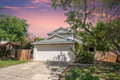 Image de Charming Home Near Lake, not far from Riverwalk, Shopping & Sa Attractions!