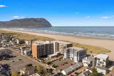 The Sand & Sea Condos - Oceanfront