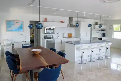 Image de Amazing new 2-bedroom, 2-bathroom apartment in the heart of Islamorada!