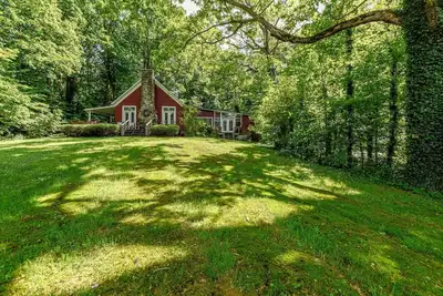 Red Bank Schoolhouse | 3 Br/ 2 Ba, Sleeps 7