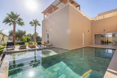 Villa Safiya à Marrakech : Luxe et Détente au Cœur de la Ville Ocre