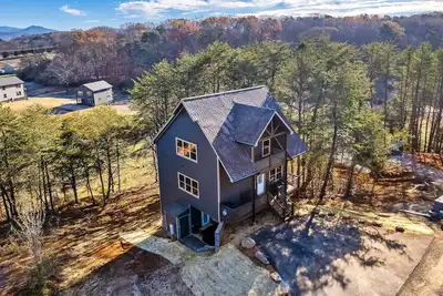 Image de Modern Cabin w/ Pool, Hot Tub, Games & More!