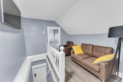 Image de Quaint 2br in Historical Little Italy\n