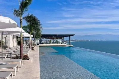 Image de Luxury 3 Bedroom 3 Full Bath Oceanfront Condo in Bucerias