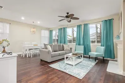 Image de Fresno House - Bbq, Fire Pit, 3 Bed, 2 Bath & 2 Car Garage!