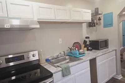Comfy 1br Apt. in Pleasant Ridge