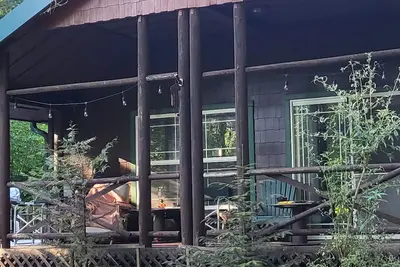 Image de Private enchanting cabin on the river