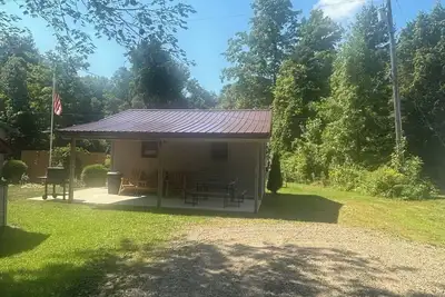 Image de Woodsy Themed Beach Bungalow in charming Harbor Beach